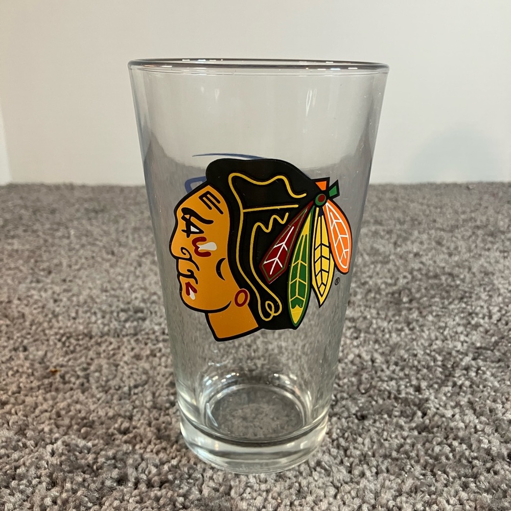 Chicago Blackhawks NHL Bud Light Pint Glass